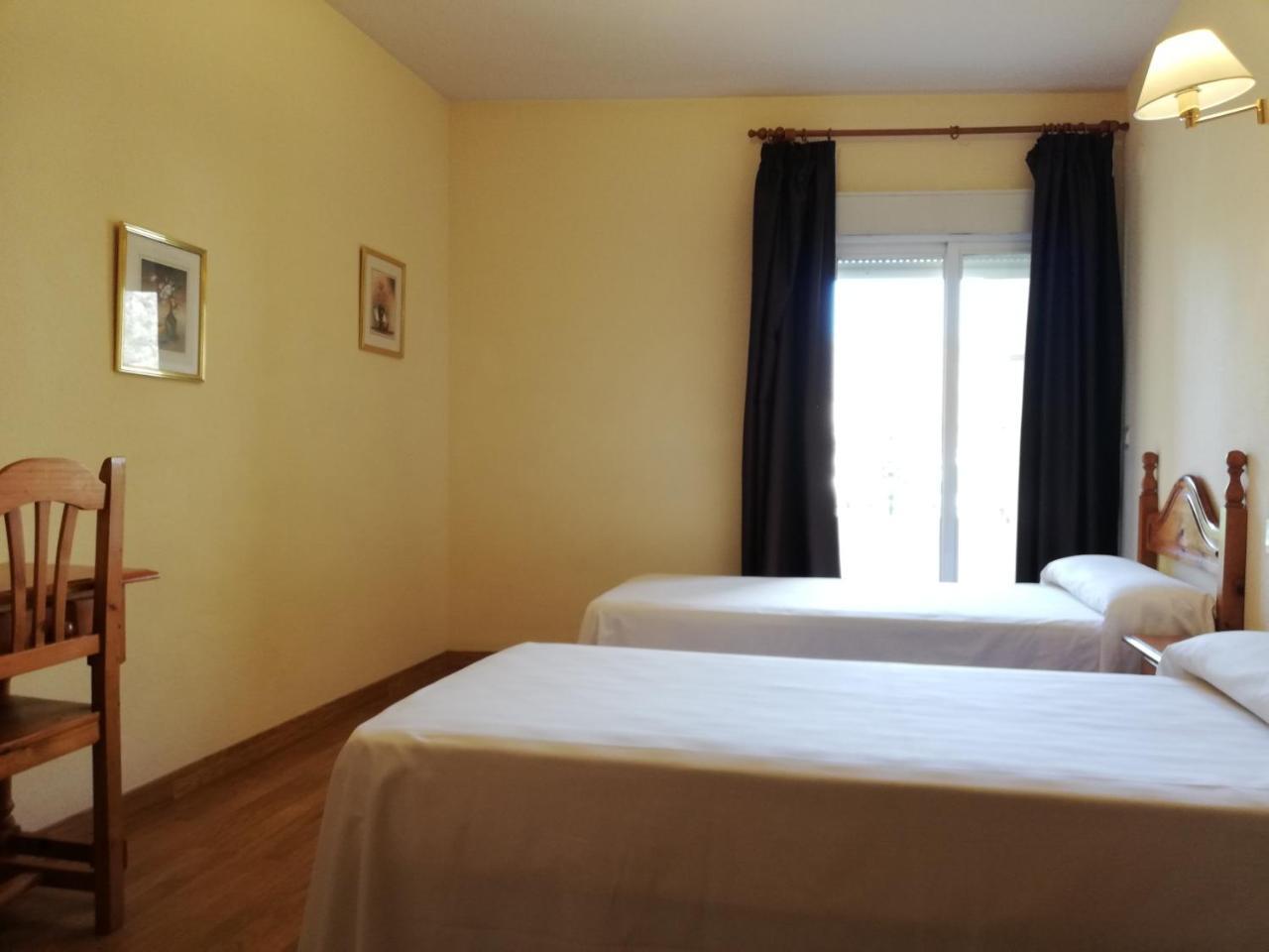 Labella Maria Hotel Pinos Genil Exterior photo