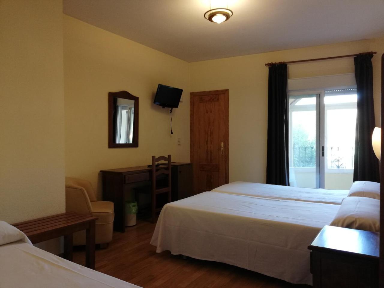 Labella Maria Hotel Pinos Genil Exterior photo