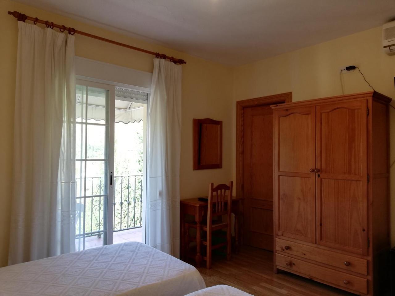 Labella Maria Hotel Pinos Genil Exterior photo