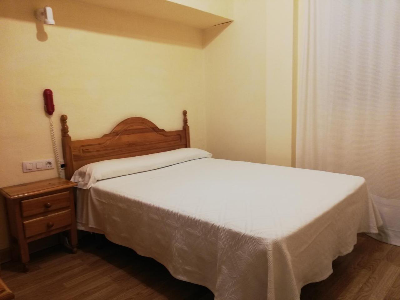 Labella Maria Hotel Pinos Genil Exterior photo